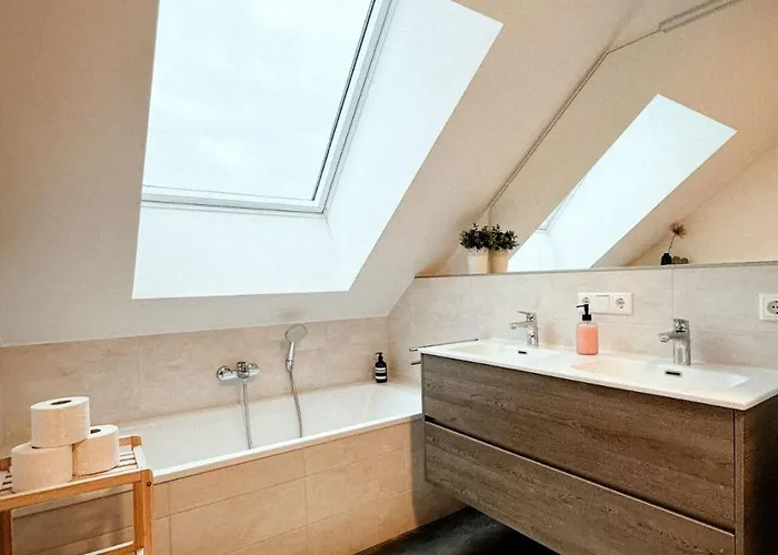 Sali Homes K39 Monte-carlo -spacious 6-bedroom With Terrace And Garden Views In Ideal For Groups